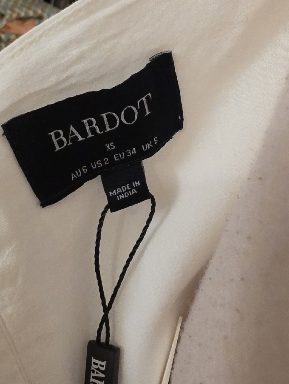 Bardot White Off-Shoulder Puff Sleeve Crop blouse size XS new with tags - Picture 9 of 14